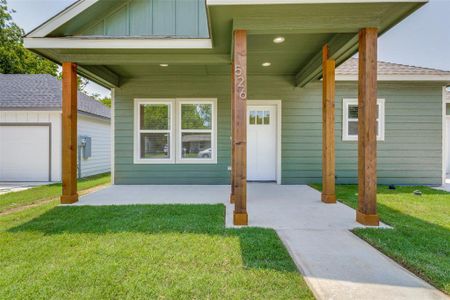 New construction Single-Family house 526 Florence Street, Denison, TX 75020 - photo 0 0