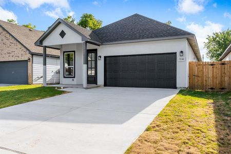 New construction Single-Family house 2144 Rw Bivens Lane, Fort Worth, TX 76105 - photo 0