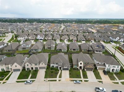 New construction Single-Family house 26119 Radiant River Trl, Richmond, TX 77406 - photo 0 0