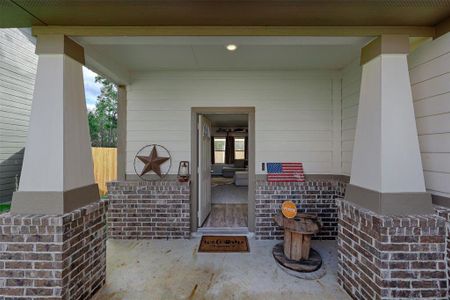 New construction Single-Family house 17624 Cedar Crest Drive, Conroe, TX 77306 - photo 2 2
