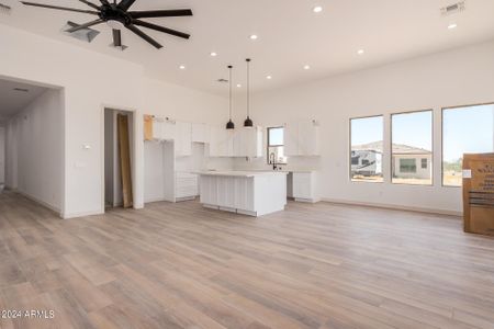 New construction Single-Family house 31730 N 169Th Avenue, Surprise, AZ 85387 - photo 4 4