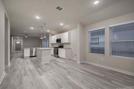 New construction Single-Family house 187 Buttercup Alley, San Antonio, TX 78253 Gunther- photo 33 33