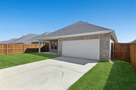 New construction Single-Family house 2221 Glacier Drive, Waxahachie, TX 75165 - photo 30 30