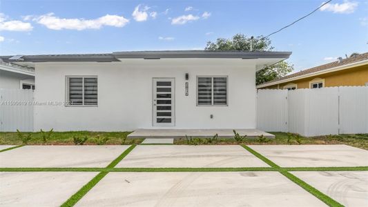 New construction Single-Family house 5816 23Rd, Miami, FL 33142 - photo 4 4