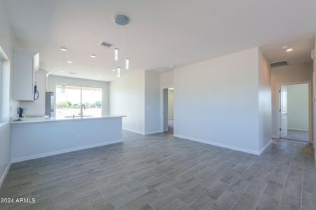 New construction Single-Family house 3015 W Caballero Drive, Eloy, AZ 85131 - photo 3 3