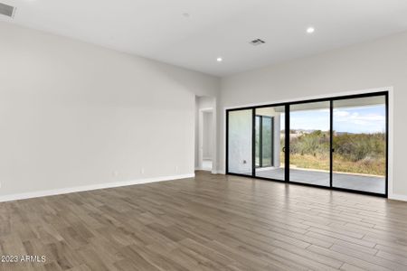 New construction Single-Family house 13910 E Dyer Road, Scottsdale, AZ 85262 - photo 16 16