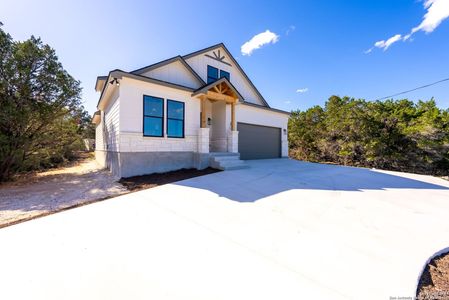 New construction Single-Family house 126 Mountain View Trail, Boerne, TX 78006 - photo 40 40
