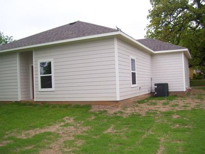 New construction Single-Family house 900 W Florence Street, Denison, TX 75020 - photo 2 2