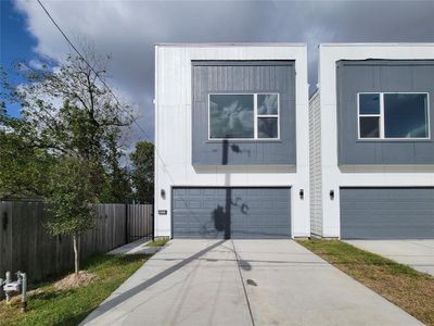New construction Single-Family house 4527 Sunflower Street, Houston, TX 77051 - photo 0 0