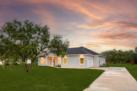 New construction Single-Family house 136 Hidden Ranch, Floresville, TX 78114 - photo 26 26