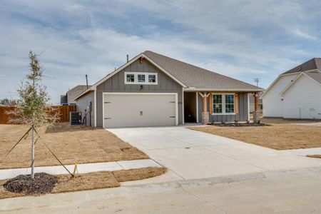 New construction Single-Family house 603 Kyle Drive, Tioga, TX 76271 - photo 1 1
