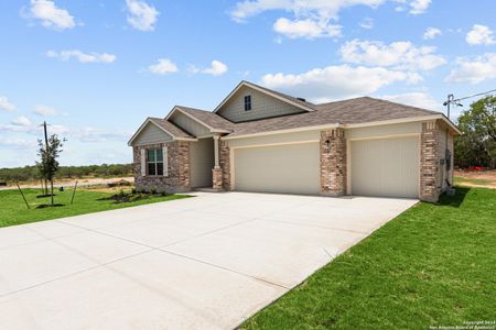 New construction Single-Family house 113 Cheyenne Dr, Floresville, TX 78114 Kingsley- photo 1 1