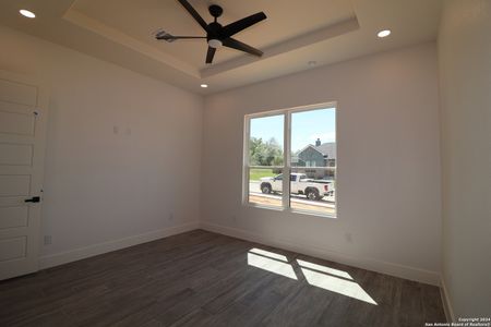 New construction Single-Family house 105 Ash Parkway, La Vernia, TX 78121 - photo 22 22