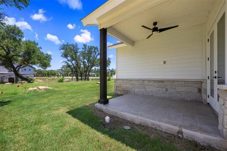 New construction Single-Family house 170 Bunker Ranch Blvd, Unit 59, Dripping Springs, TX 78620 - photo 28 28