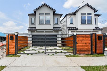 New construction Single-Family house 6617 Avenue L, Houston, TX 77011 - photo 0