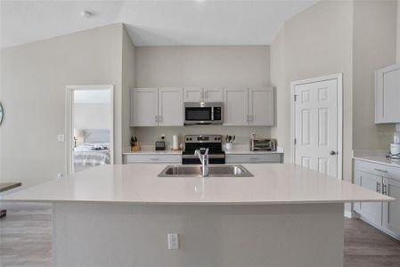New construction Single-Family house 12673 Tannencrest Drive, Riverview, FL 33579 - photo 3 3