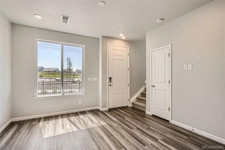 New construction Townhouse house 432 Millwall Circle, Castle Pines, CO 80108 Avalon- photo 5 5