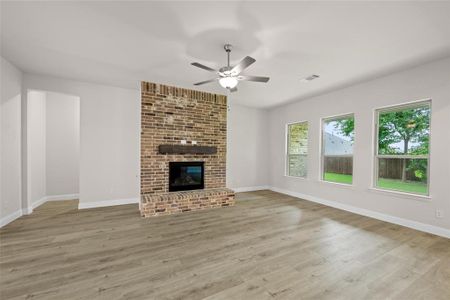 New construction Single-Family house 930 Reeves Dr, DeSoto, TX 75115 - photo 16 16