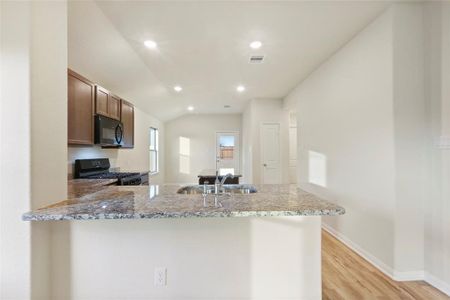 New construction Single-Family house 5314 Cj Walker Lane, Houston, TX 77048 Breckenridge- photo 5 5