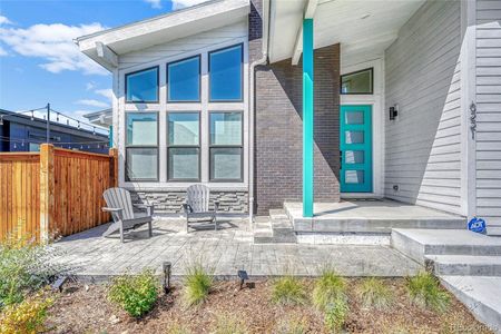 Spacious stamped concrete front patio, the perfect place to enjoy unwind!