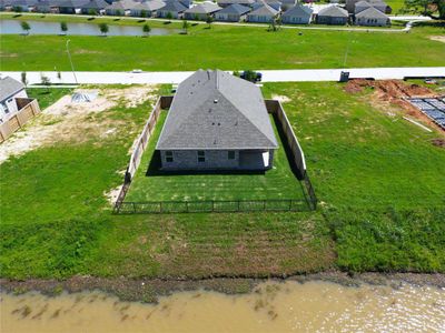 New construction Single-Family house 120 Water Grass Trail, Clute, TX 77531 The Aintree- photo 20 20