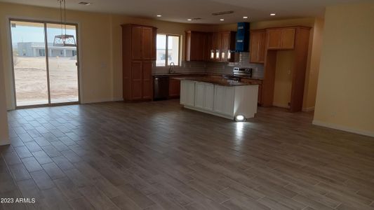 New construction Single-Family house 31033 N 251St Avenue, Wittmann, AZ 85361 - photo 2 2
