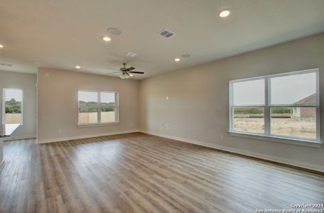 New construction Single-Family house 981 Gray Cloud Drive, New Braunfels, TX 78130 Landmark Series - Meyerson- photo 6 6