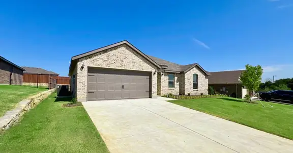 New construction Single-Family house 2642 Streamside Drive, Burleson, TX 76028 Pembridge II- photo 0