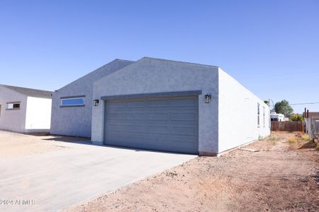 New construction Single-Family house 601 W Mobile Lane, Phoenix, AZ 85041 - photo 18 18