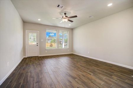 New construction Single-Family house 545 Red Eyed Vireo Court, Magnolia, TX 77354 The Thornleigh- photo 16 16
