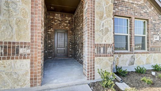 New construction Single-Family house 640 New Dawn Drive, Lavon, TX 75166 - photo 5 5