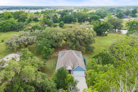New construction Single-Family house 374 Cattle Drive Trail, Angleton, TX 77515 - photo 4 4