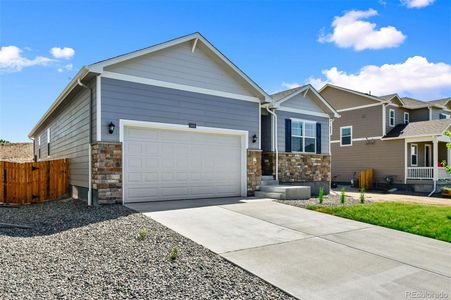 New construction Single-Family house 829 Crest Street, Lochbuie, CO 80603 Chatham- photo 1 1