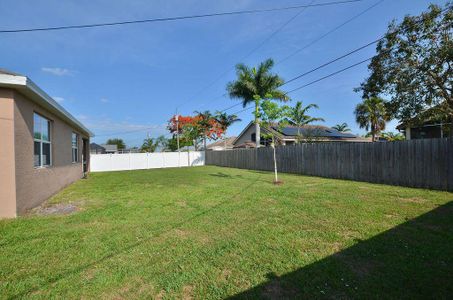 New construction Single-Family house 1065 Sw Mccracken Avenue Sw, Port Saint Lucie, FL 34953 - photo 49 49