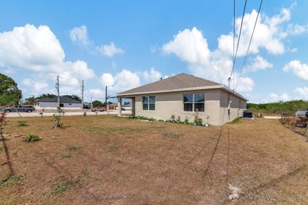 New construction Single-Family house 300 Sw Kestor Drive, Port Saint Lucie, FL 34953 - photo 28 28