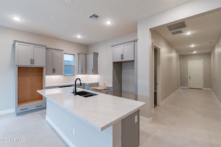 New construction Single-Family house 21379 W Meadowbrook Avenue, Buckeye, AZ 85396 - photo 5 5