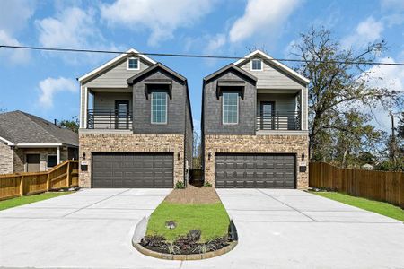 New construction Single-Family house 4531 Stassen Street, Houston, TX 77051 - photo 0