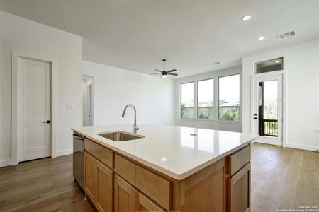 New construction Single-Family house 1011 Swenson, San Antonio, TX 78245 Davenport Plan- photo 20 20