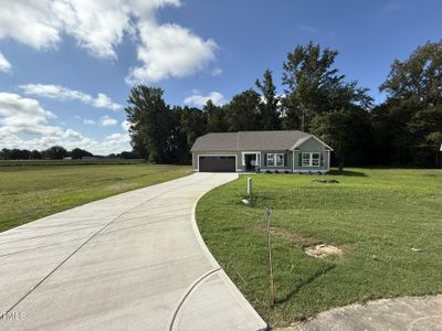 New construction Single-Family house 175 Grace Ridge Court, Benson, NC 27504 - photo 0