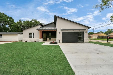New construction Single-Family house 513 Inwood Drive, Baytown, TX 77521 - photo 0