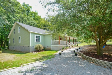 New construction Single-Family house 1610 Woodards Dairy Road, Middlesex, NC 27557 - photo 0 0