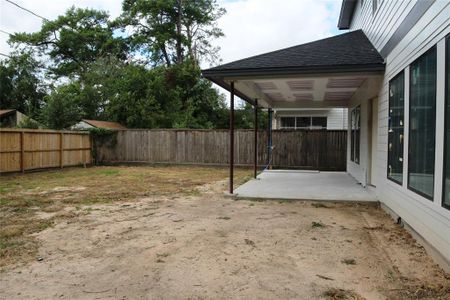 New construction Single-Family house 1619 Richelieu Lane, Houston, TX 77018 - photo 15 15