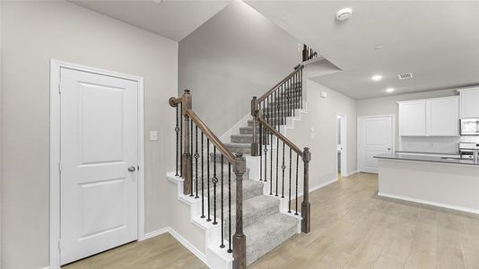 New construction Townhouse house 3013 Willow Wood Court, Unit 10, Heartland, TX 75114 - photo 8 8