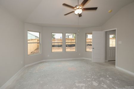 New construction Single-Family house 13111 Bay Point Way, Saint Hedwig, TX 78152 Eastland- photo 4 4