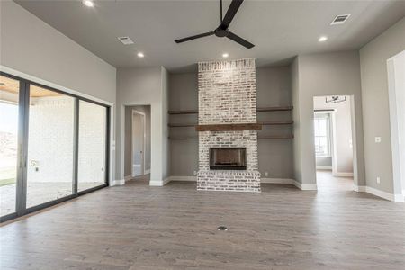New construction Single-Family house 1013 Old Oaks Court, Weatherford, TX 76085 - photo 15 15