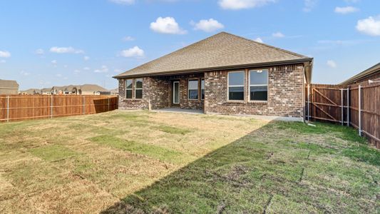 New construction Single-Family house 640 New Dawn Drive, Lavon, TX 75166 - photo 42 42