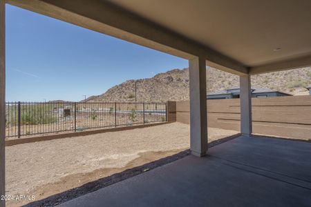 New construction Single-Family house 2704 N 216Th Avenue, Buckeye, AZ 85396 - photo 15 15