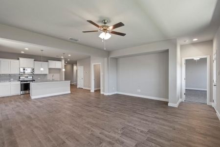 New construction Single-Family house 125 Attwater Road, Rhome, TX 76078 HOBBS- photo 13 13