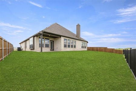 New construction Single-Family house 7813 Barley Field Street, Cleburne, TX 76058 Concept 2622- photo 20 20