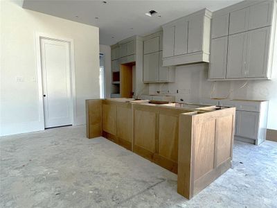 New construction Single-Family house 1710 Parana Drive, Houston, TX 77080 - photo 14 14